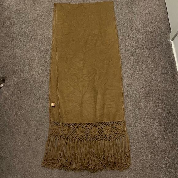 Alpaca Camargo Alpaca Wool Floral Crochet Fringe Long Wrap Shall Scarf - Picture 2 of 7